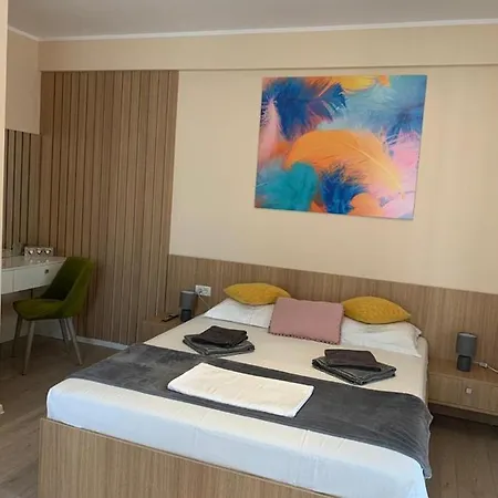 A & I Summerland Apartment * Mamaia