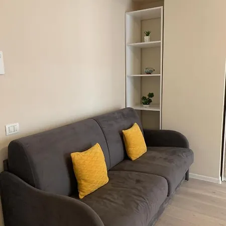 A & I Summerland Apartment